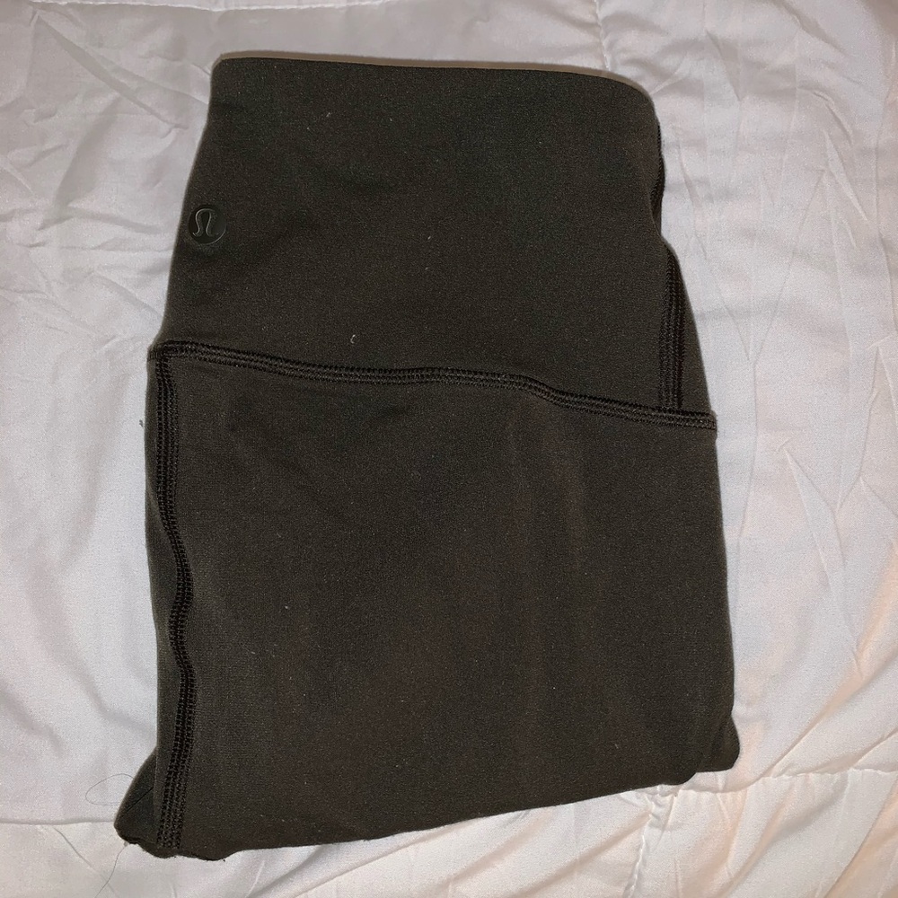 Olive green Lululemon cropped leggings